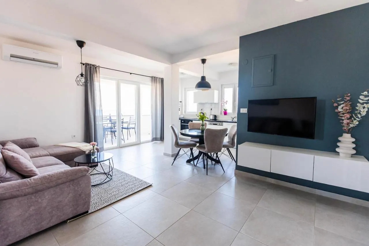 Apartments Rising Sun, Razanac 0*,  Croatia