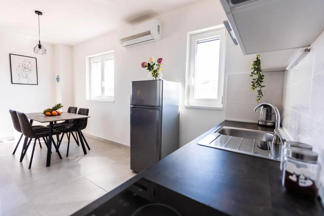 Apartments Rising Sun, Razanac Croatia